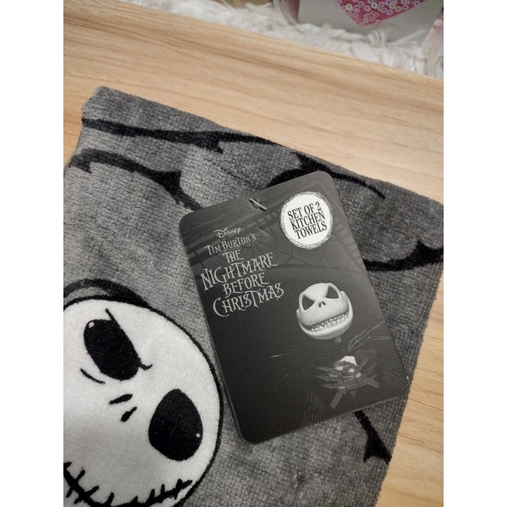 The Nightmare Before Christmas "Jack Skellington" 🖤🩶 Kitchen Towels Set of 2🆕 - Picture 4 of 4